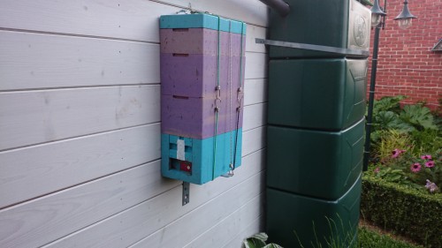 apideakastje met opzetjes